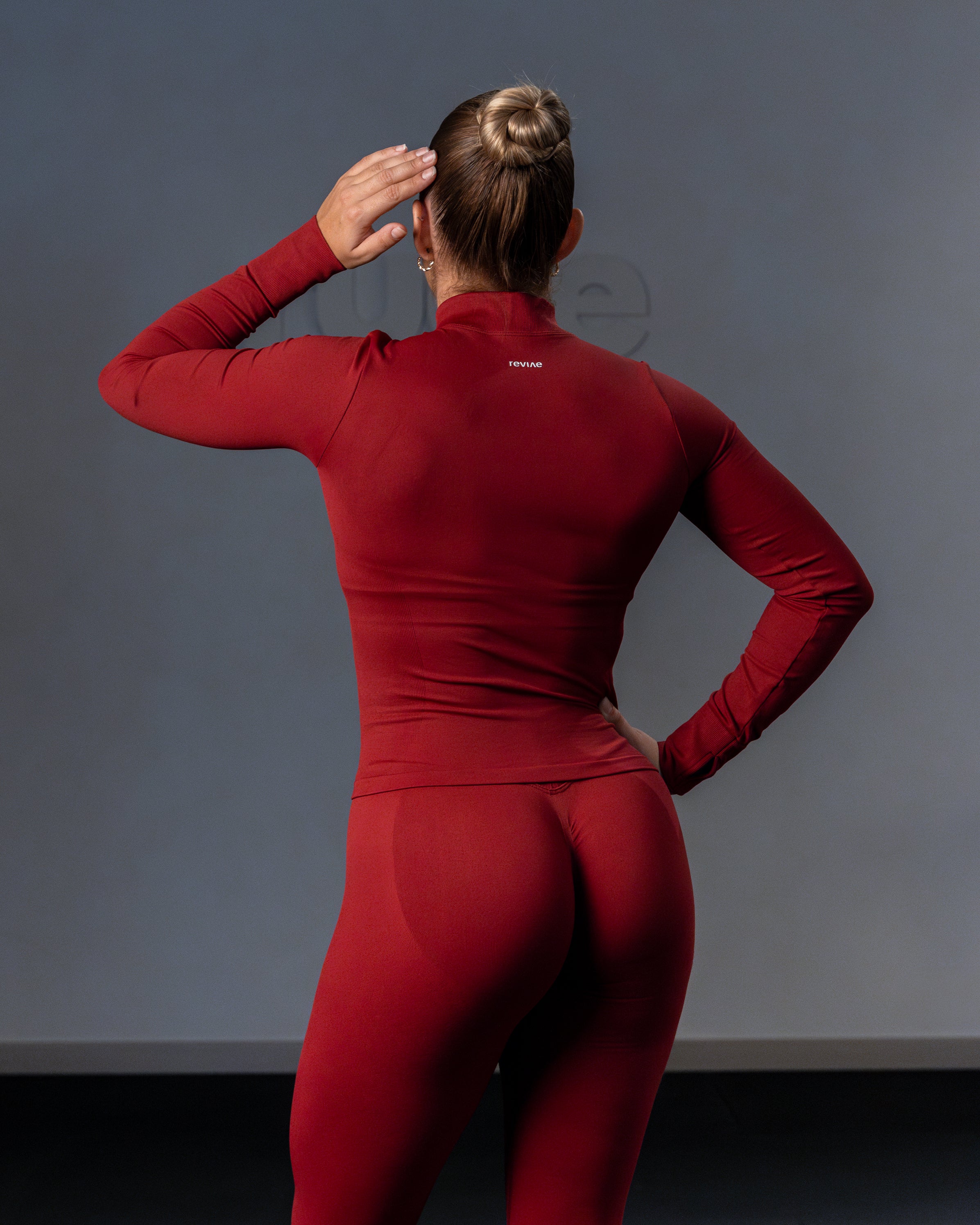 CHAQUETA ROJA - ARYA